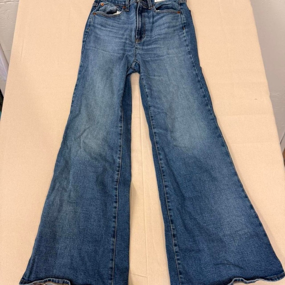 Flare leg‎ denim jeans